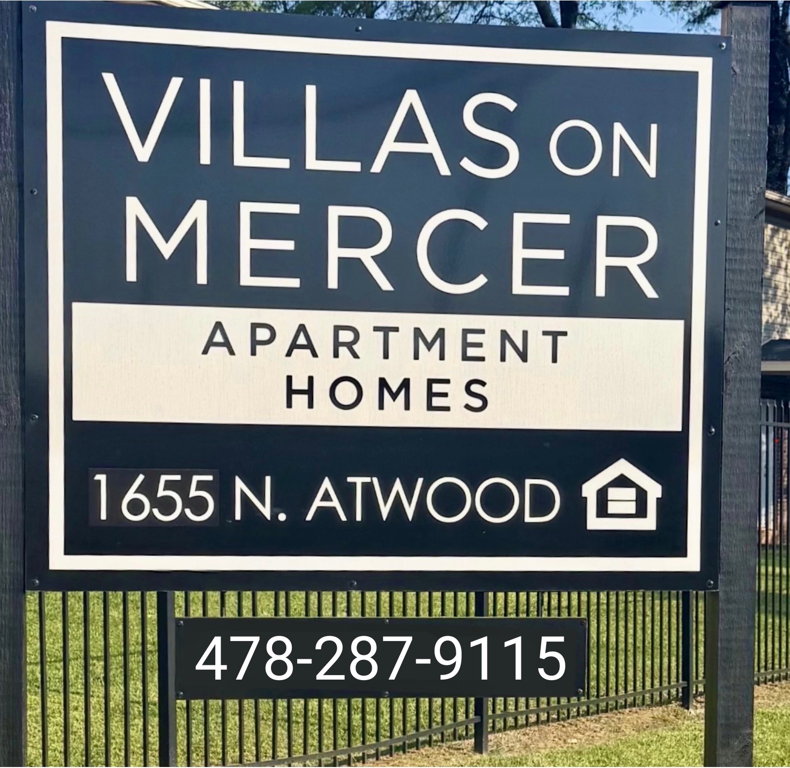 1655 North Atwood Drive - E 5